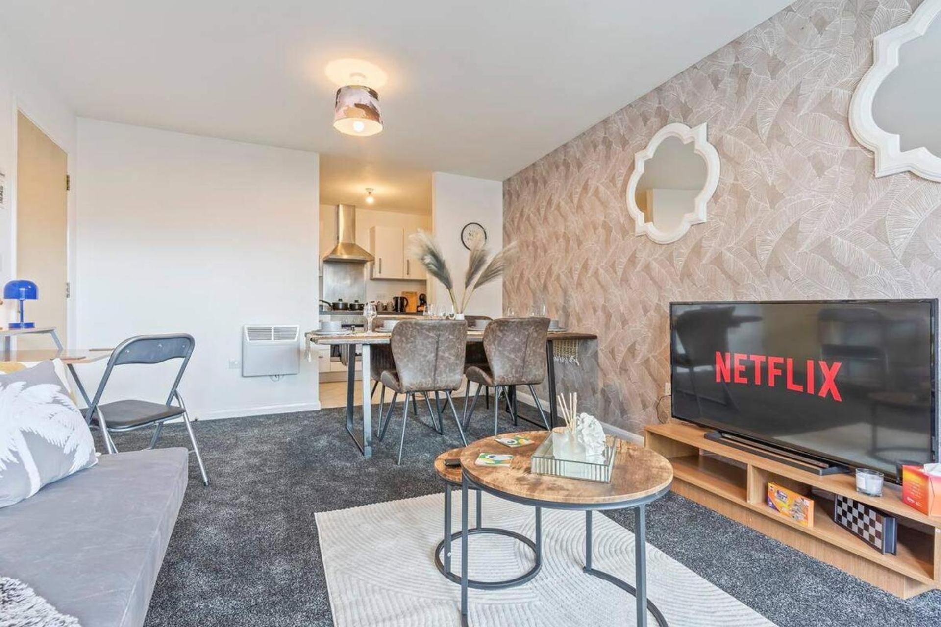 Apartment Desert Oasis 2 Bed 2 Bath Parking Netflix *
