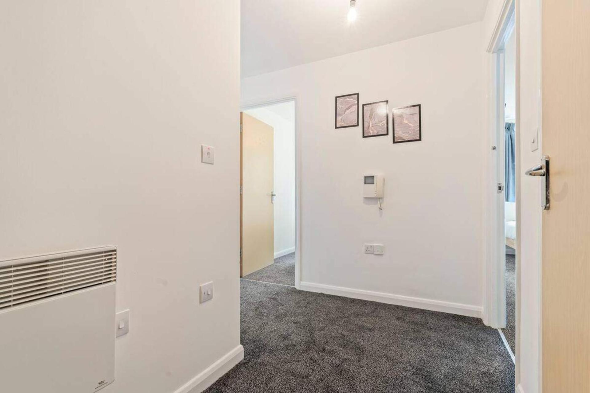 Desert Oasis 2 Bed 2 Bath Parking Netflix Birmingham