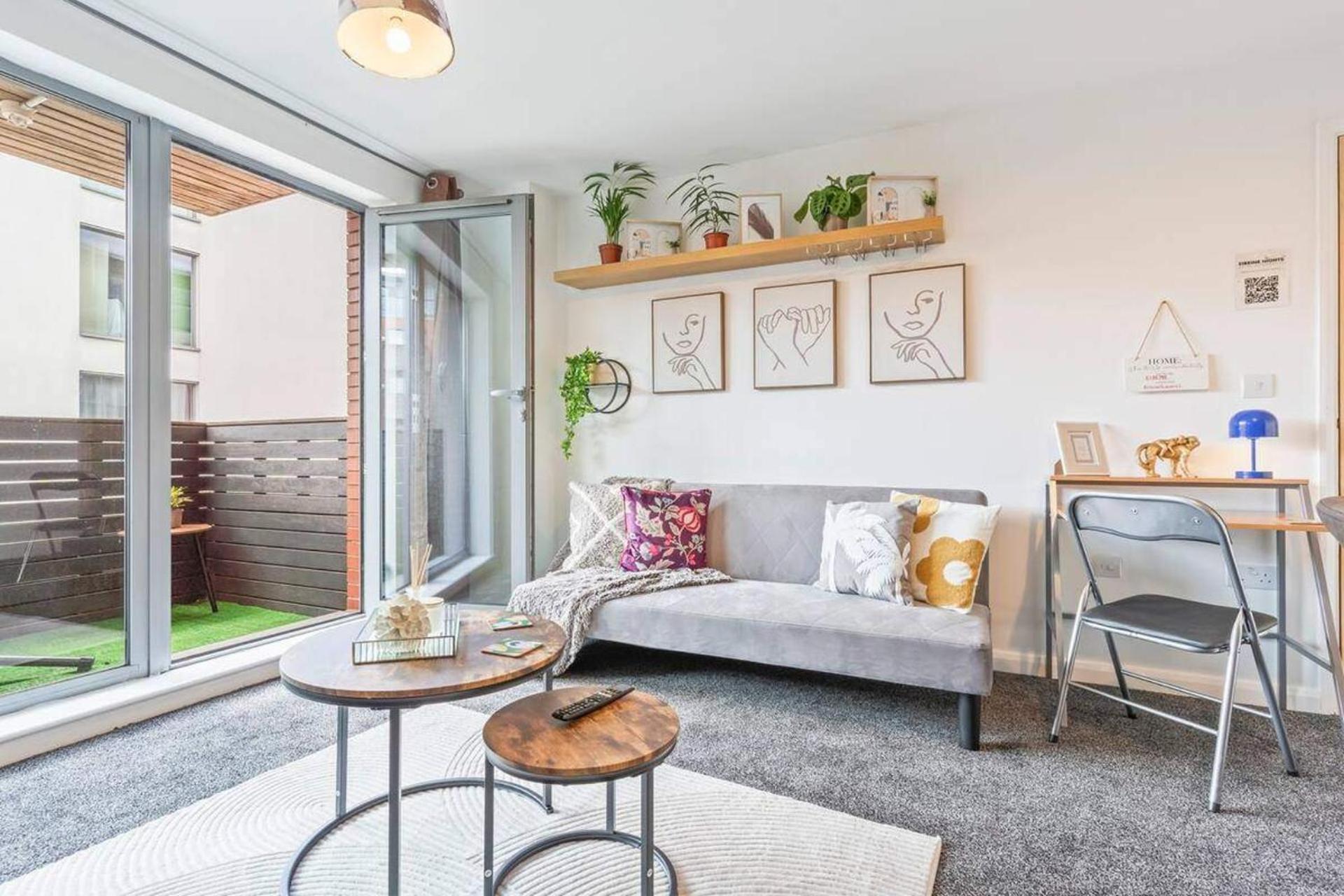 Desert Oasis 2 Bed 2 Bath Parking Netflix * Birmingham